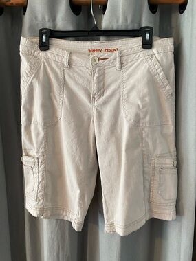 Worn Jeans Cream Cargo Shorts, Women’s Size 8